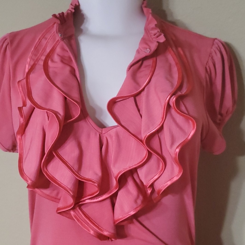 Gorgeous blouse - Picture 2 of 9